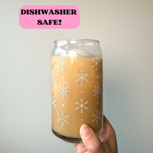 Load image into Gallery viewer, 16 oz Snowflake Glass Cup