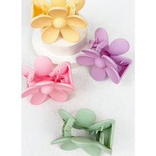 Load image into Gallery viewer, Daisy Hair Clip
