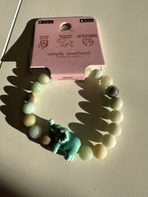 Load image into Gallery viewer, Elephant Tracking Bracelet Simply Southern
