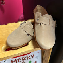 Load image into Gallery viewer, CLOSE TOE MULES
